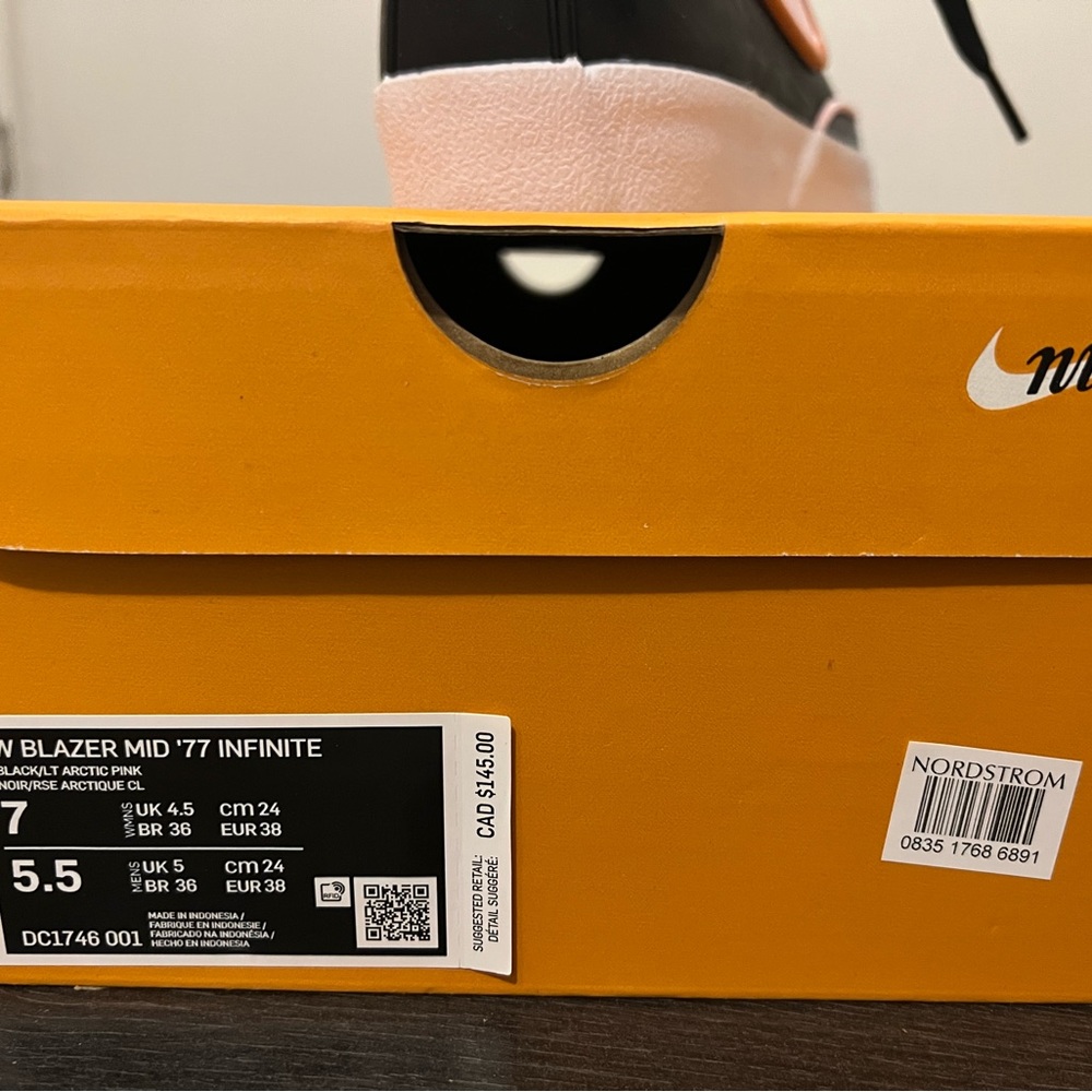 Nike runners - Picture 8 of 9